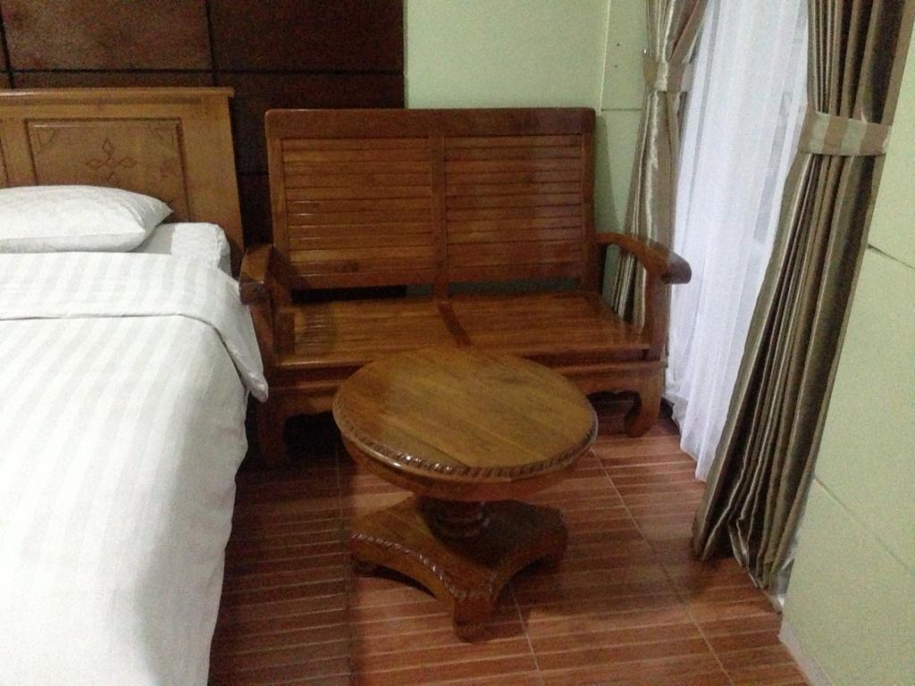 Global Inn Keluarga Sedati Bilik gambar