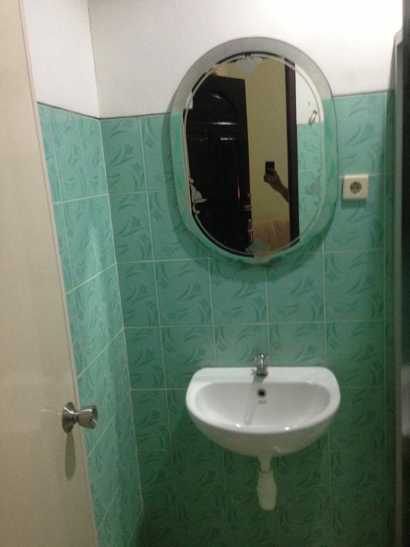 Global Inn Keluarga Sedati Bilik gambar