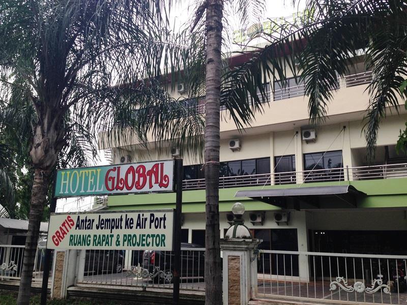 Global Inn Keluarga Sedati Luaran gambar